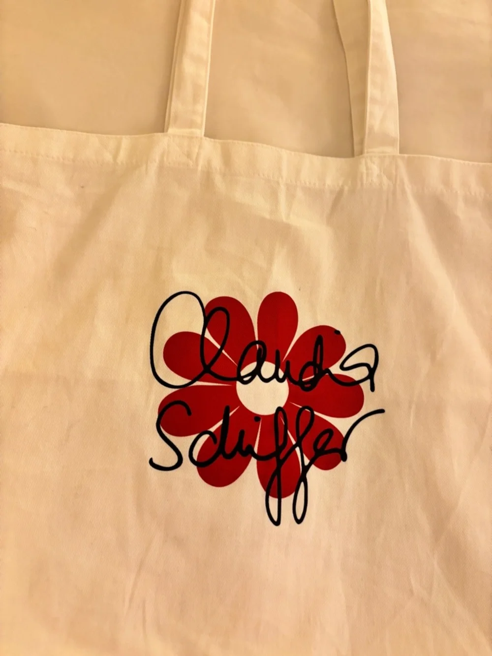 Realisation par Claudia schiffer White Canvas Tote with Red Flower Graphic - Picture 2 of 4